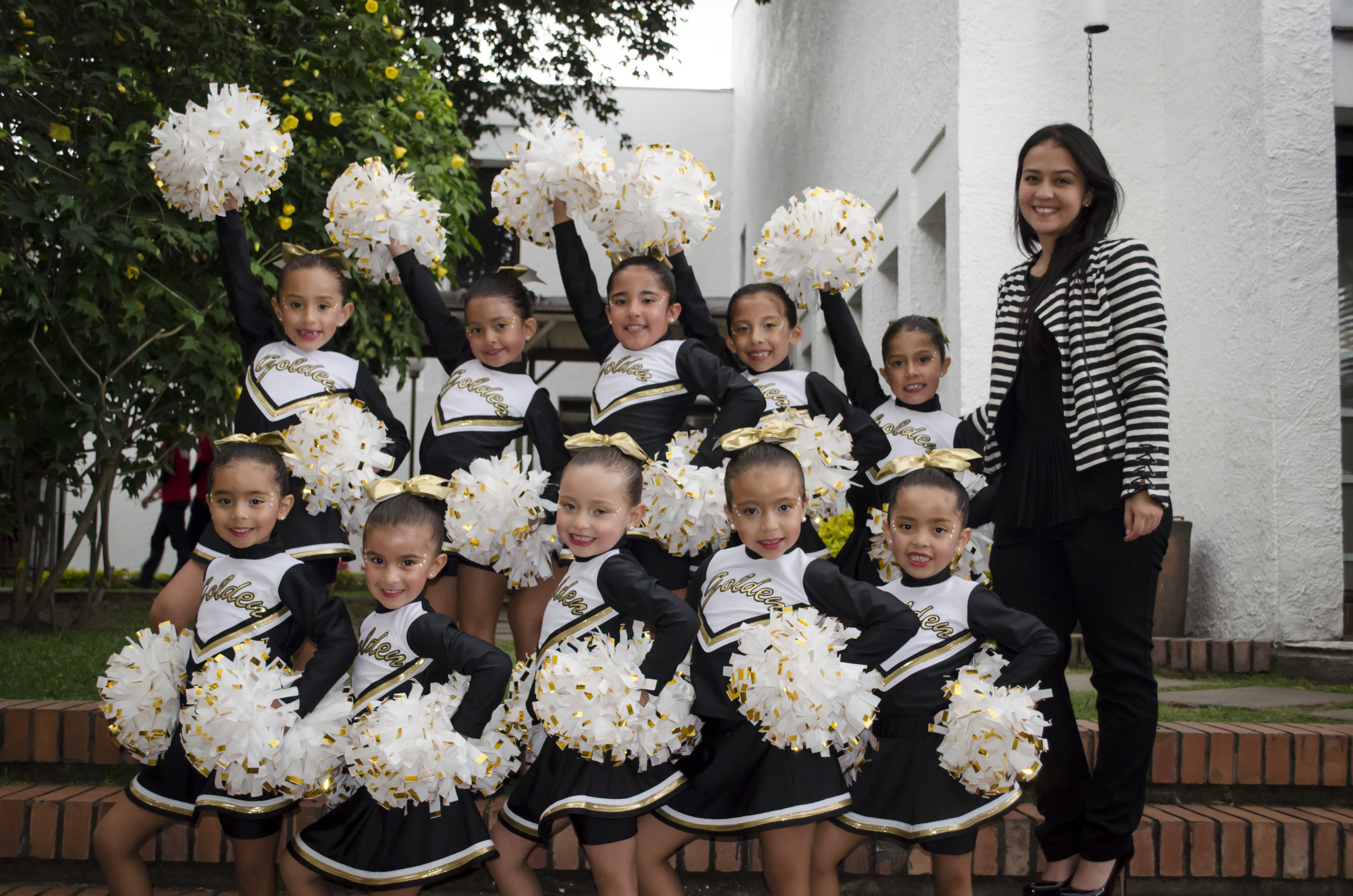 PEWEE FREESTYLE POM TEAM