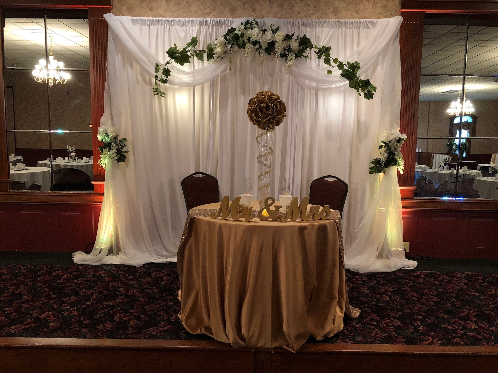 Sweetheart Head table