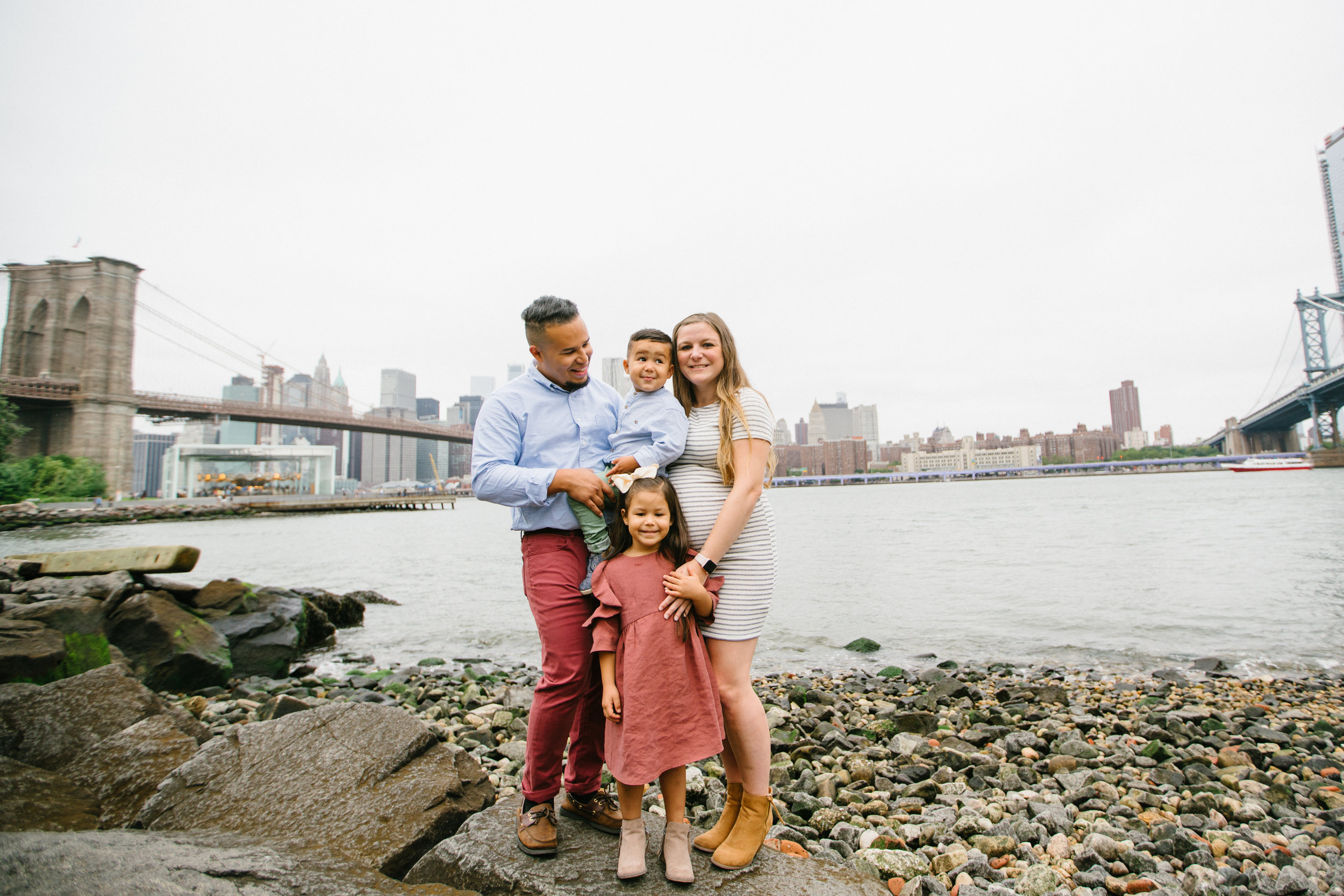 MrsLizCastro_ Arevalo_Family-14.jpg