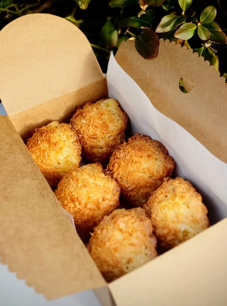 6coconutmacaroon.jpeg