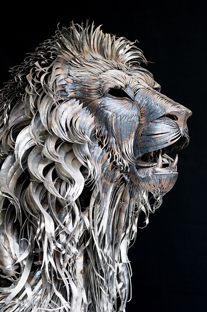 metal_lion_sculpture-by-selcuk-yilmaz4.jpg