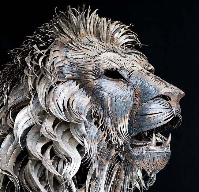 metal_lion_sculpture-by-selcuk-yilmaz-normal.jpg