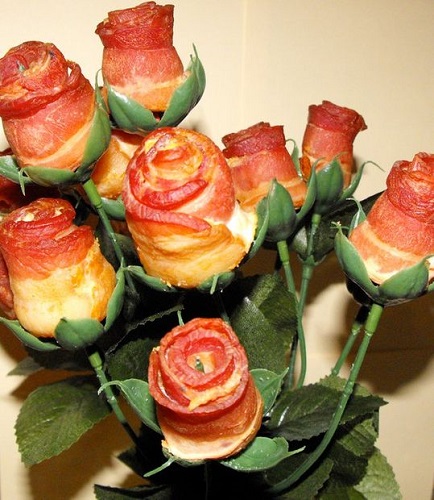wedding-food-bacon-roses.jpg