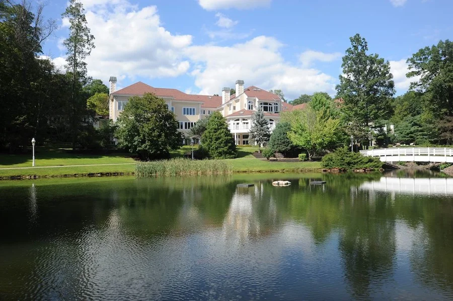 50-Cent’s-Palatial-Estate-in-Farmington-20.jpg