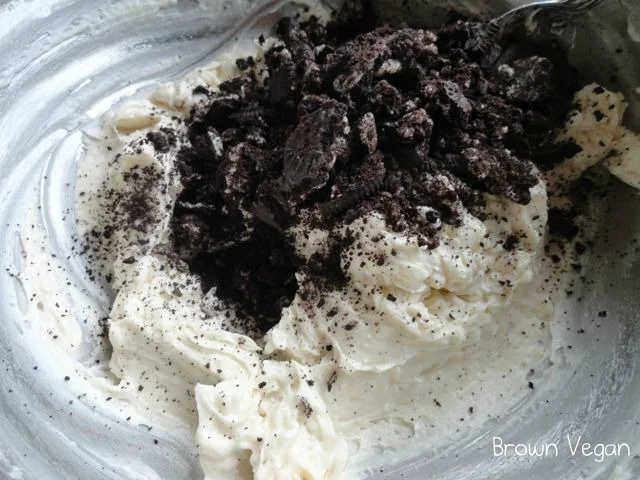 oreofrostinginbowlmarch2012.jpg