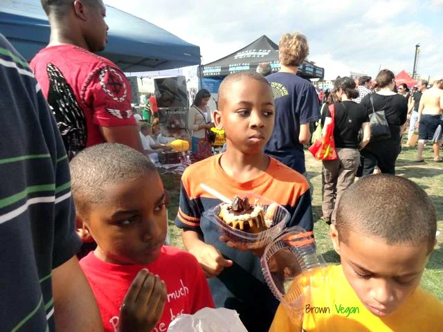 dcvegfestsept2012dessertkids.jpg