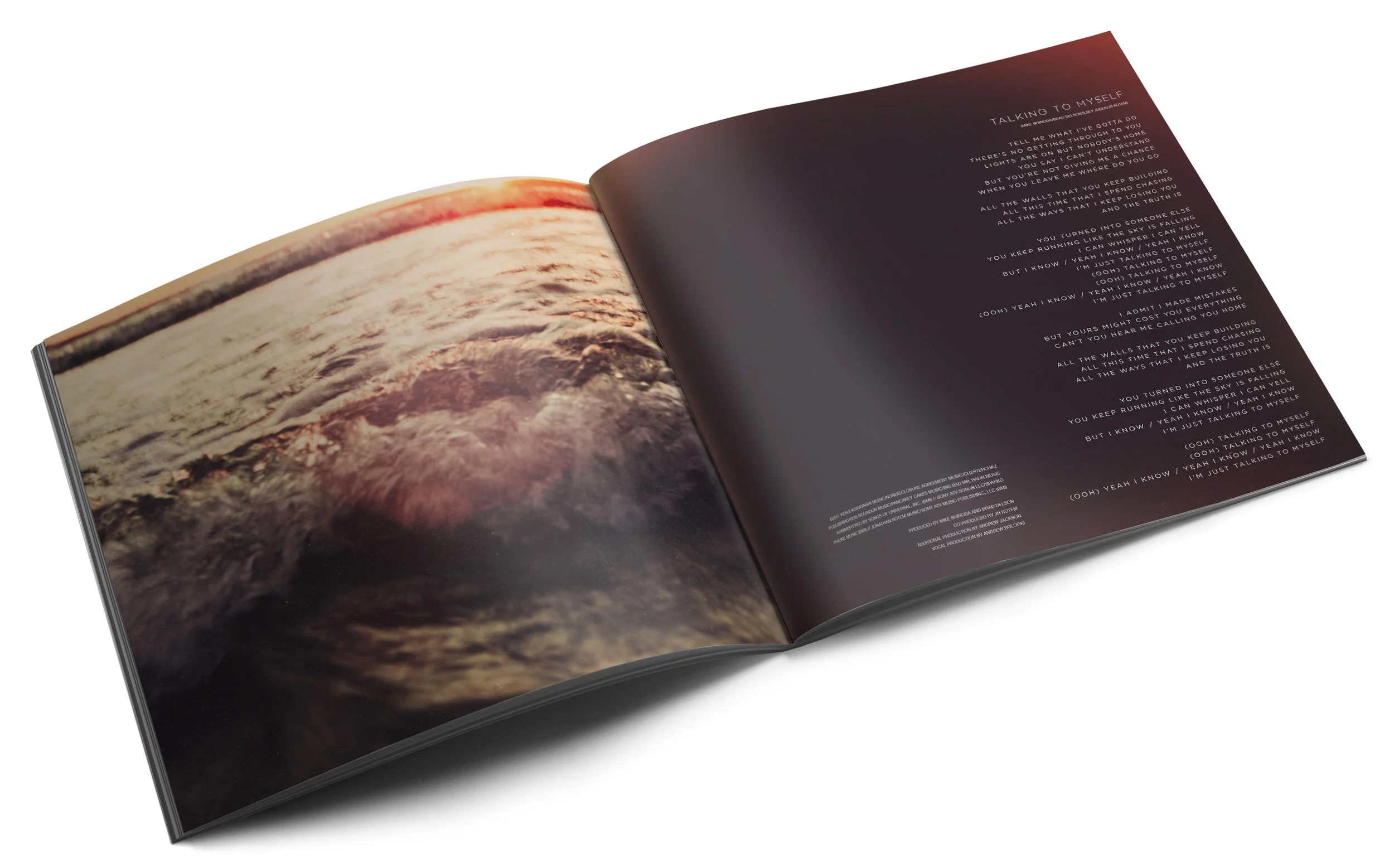 03-brochure-square-mockup-free-version.jpg