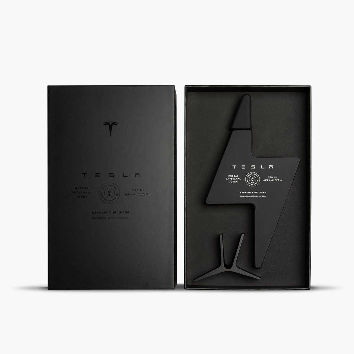 Project_M_w-Box.jpg