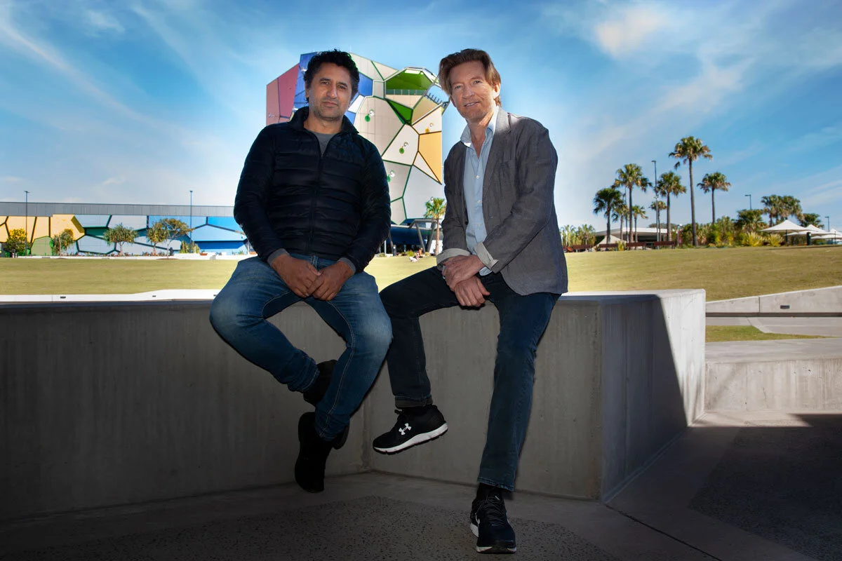 Cliff Curtis and David Wenham