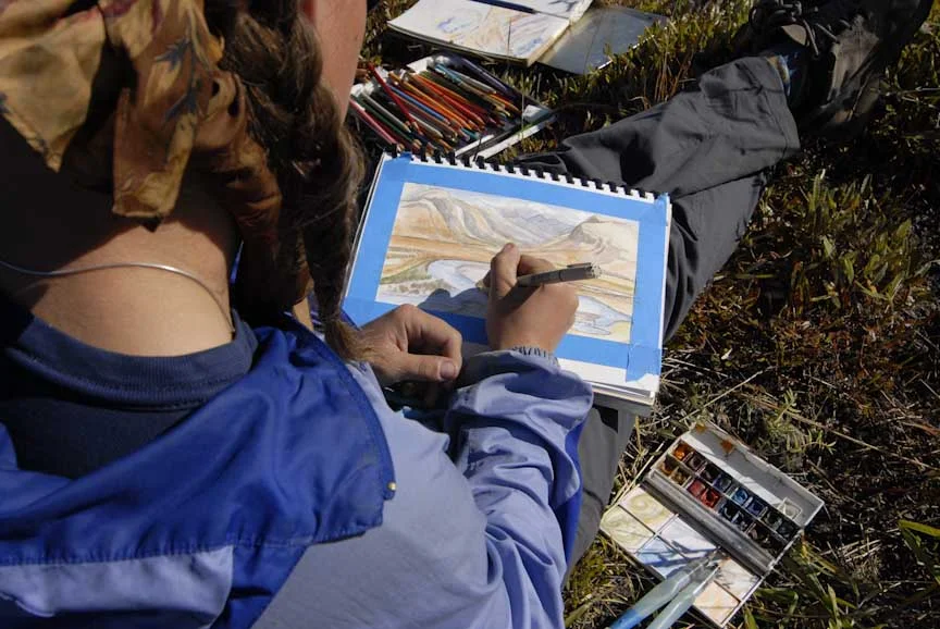 Field sketching on the Noatak in Gates of the Arctic National Park & Preserve. Photo by Richard Kahn