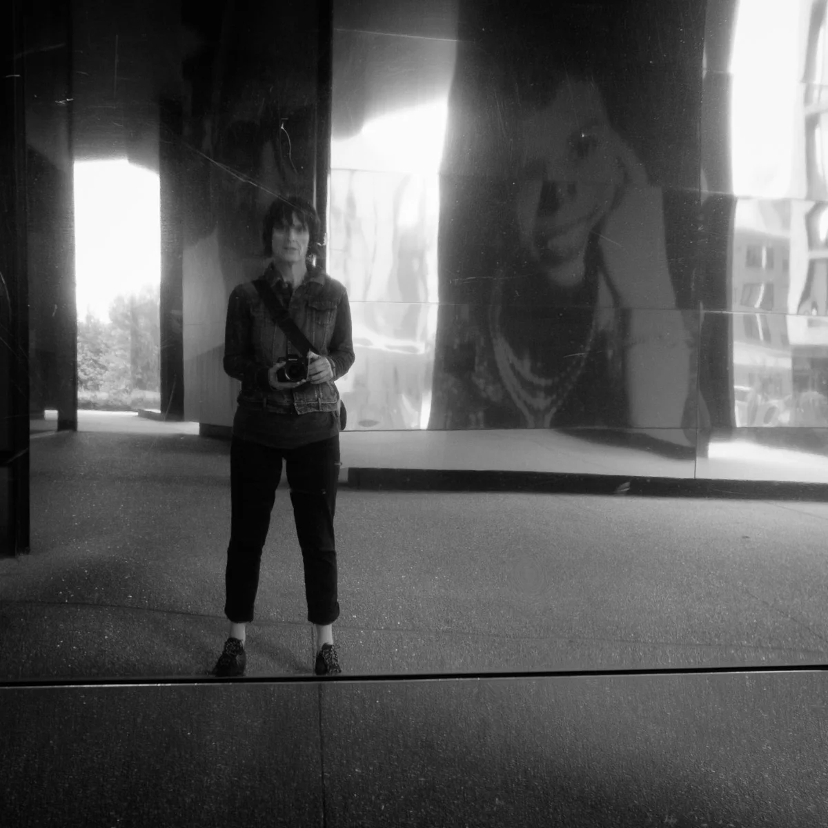 ©Valerie Jardin - Mirrored-Me-9.jpg