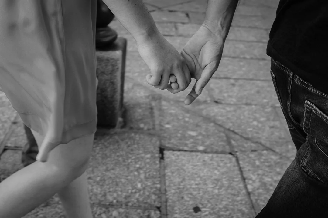 ©Valerie Jardin - Hands-5.jpg