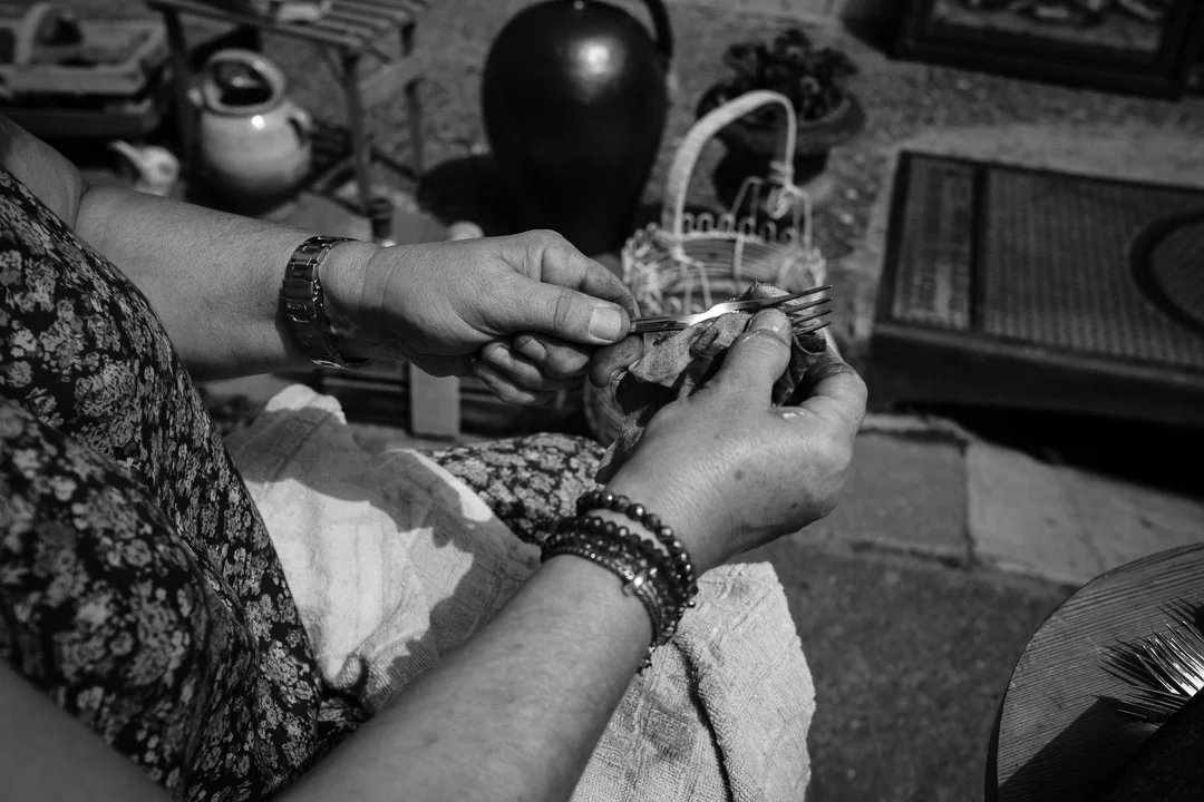 ©Valerie Jardin - Hands-1.jpg