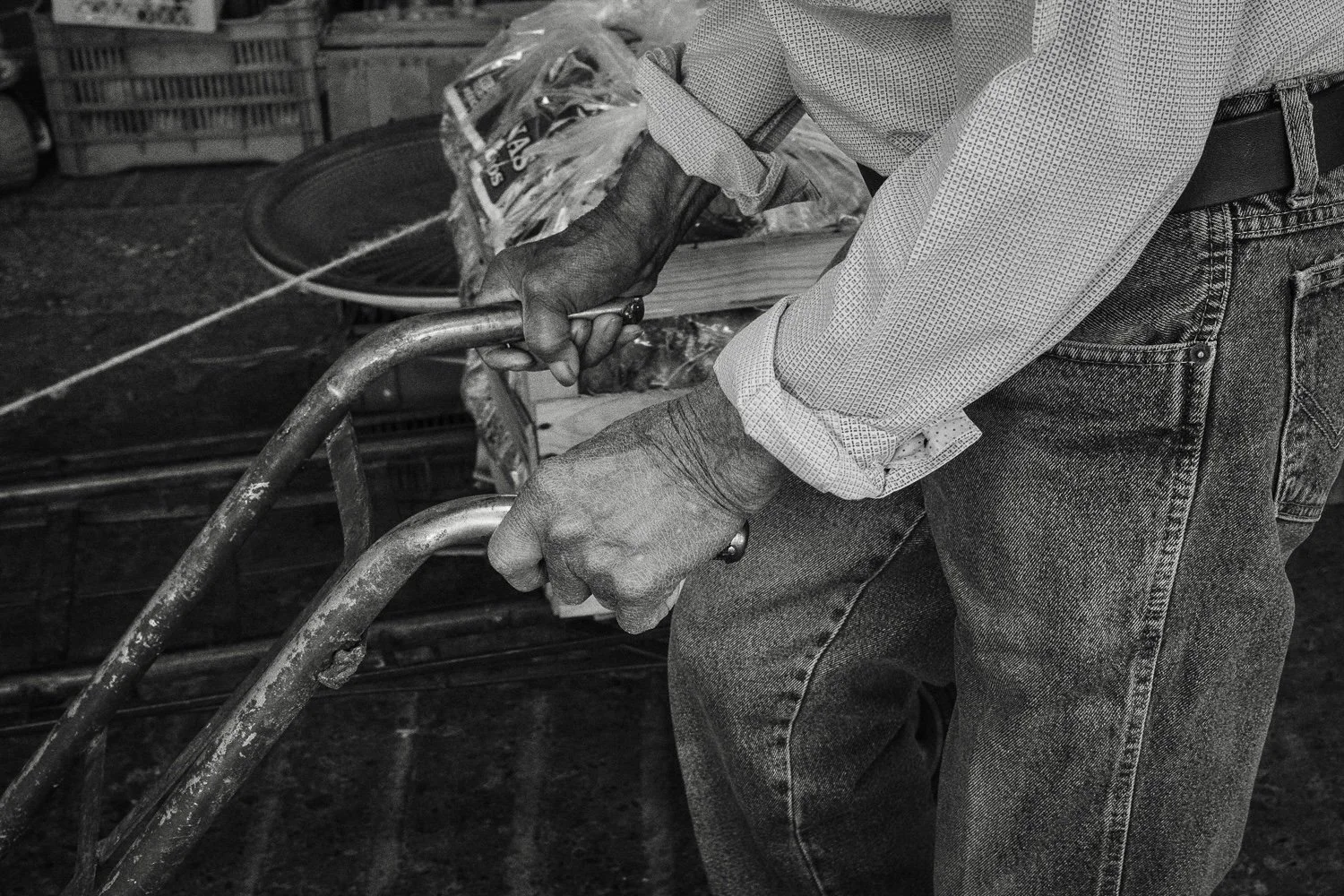 ©Valerie Jardin-hands-4.jpg