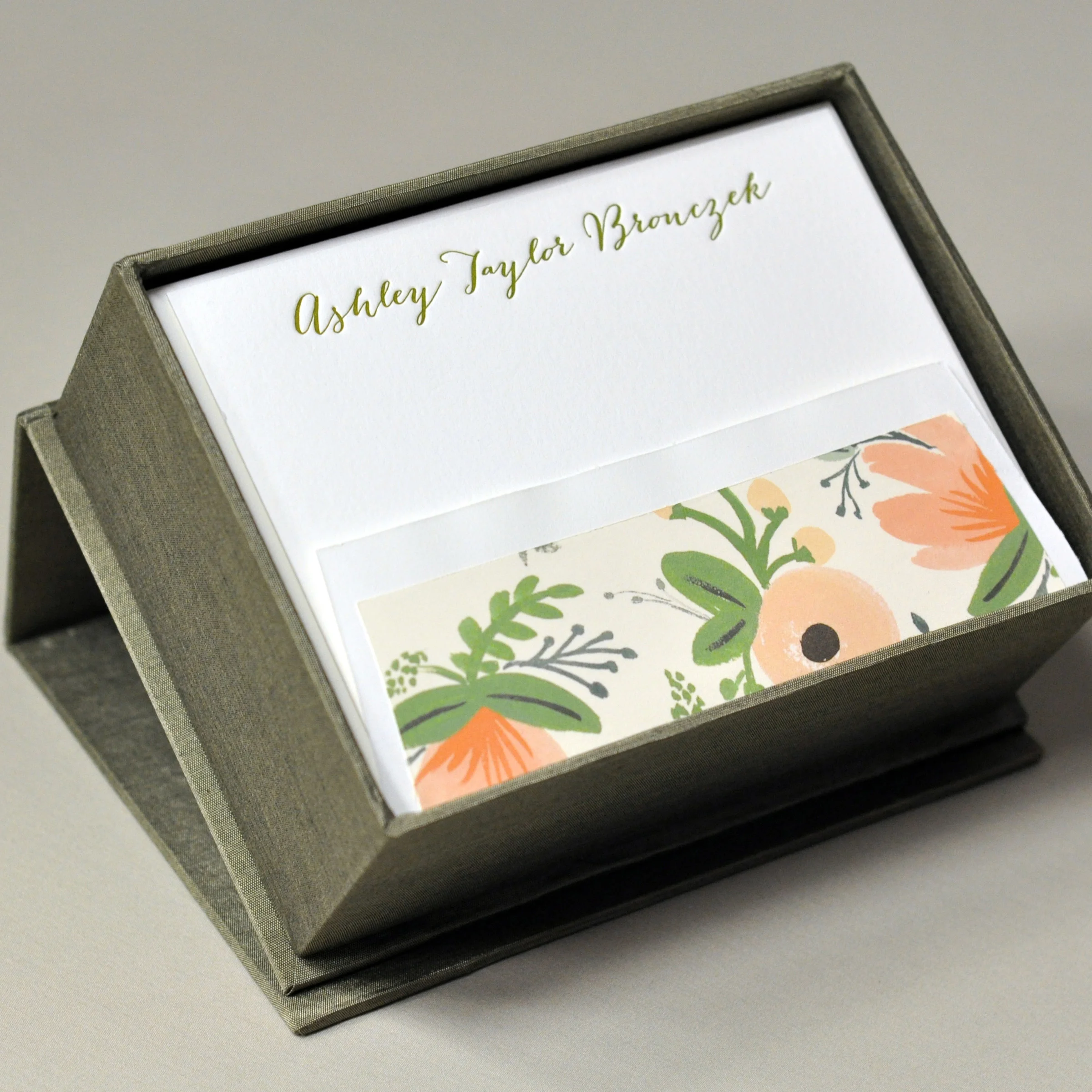 Petite_Silk_Box.jpg