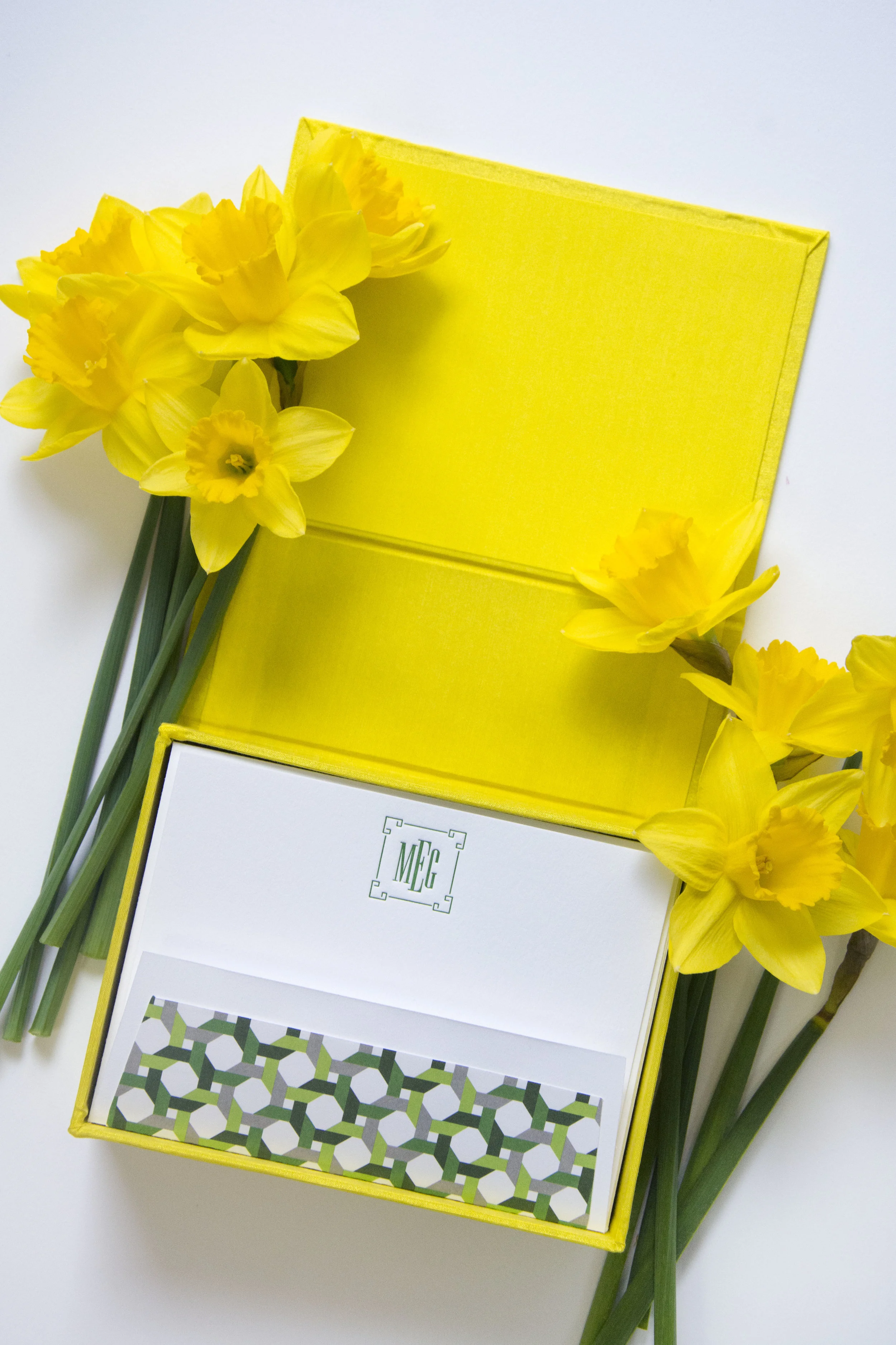Silk_Petite_Daffodils_HautePapier.JPG