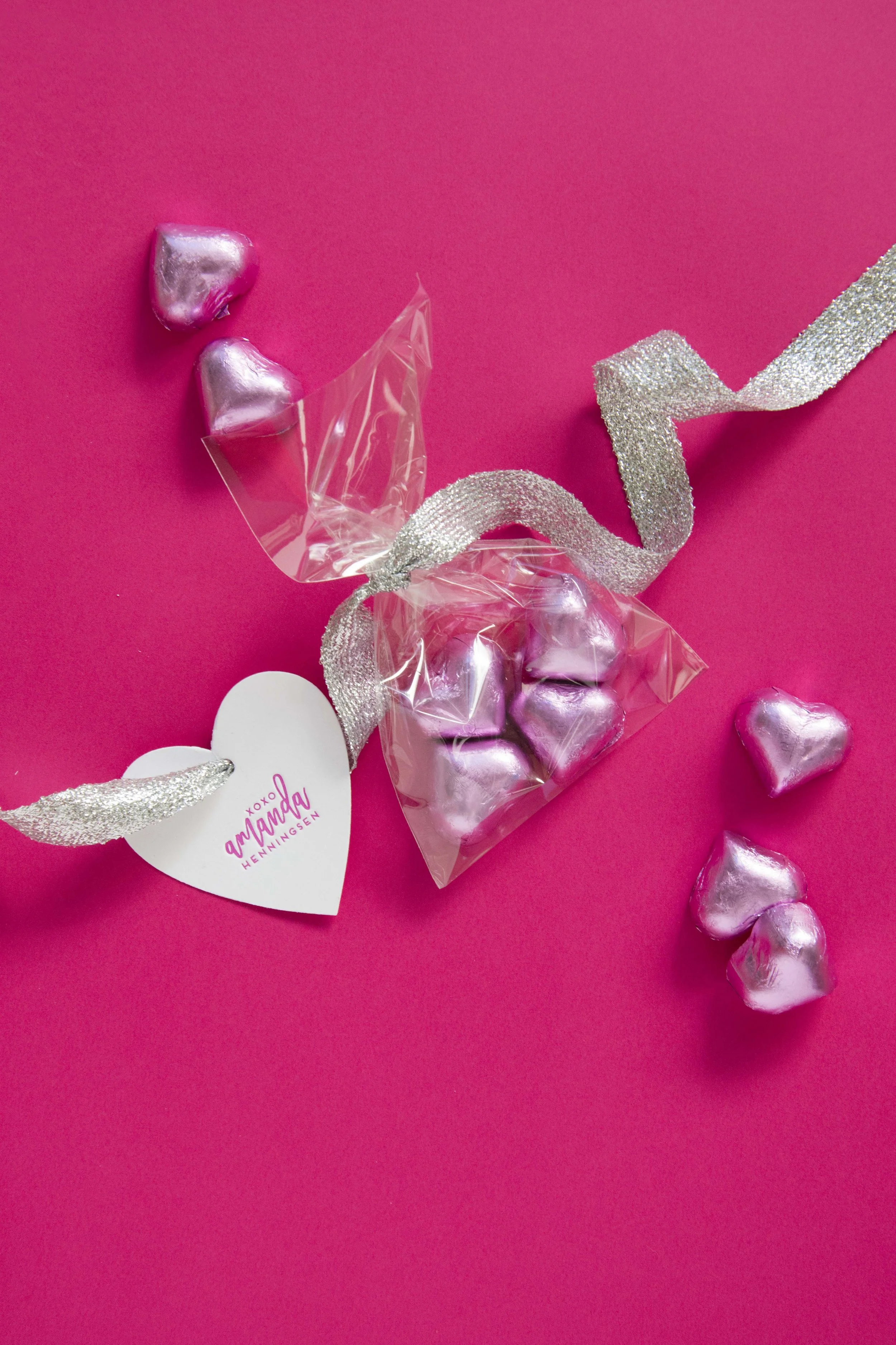 PGT_T98_Stylized_Valentine_HeartChocolates_HautePapier.JPG