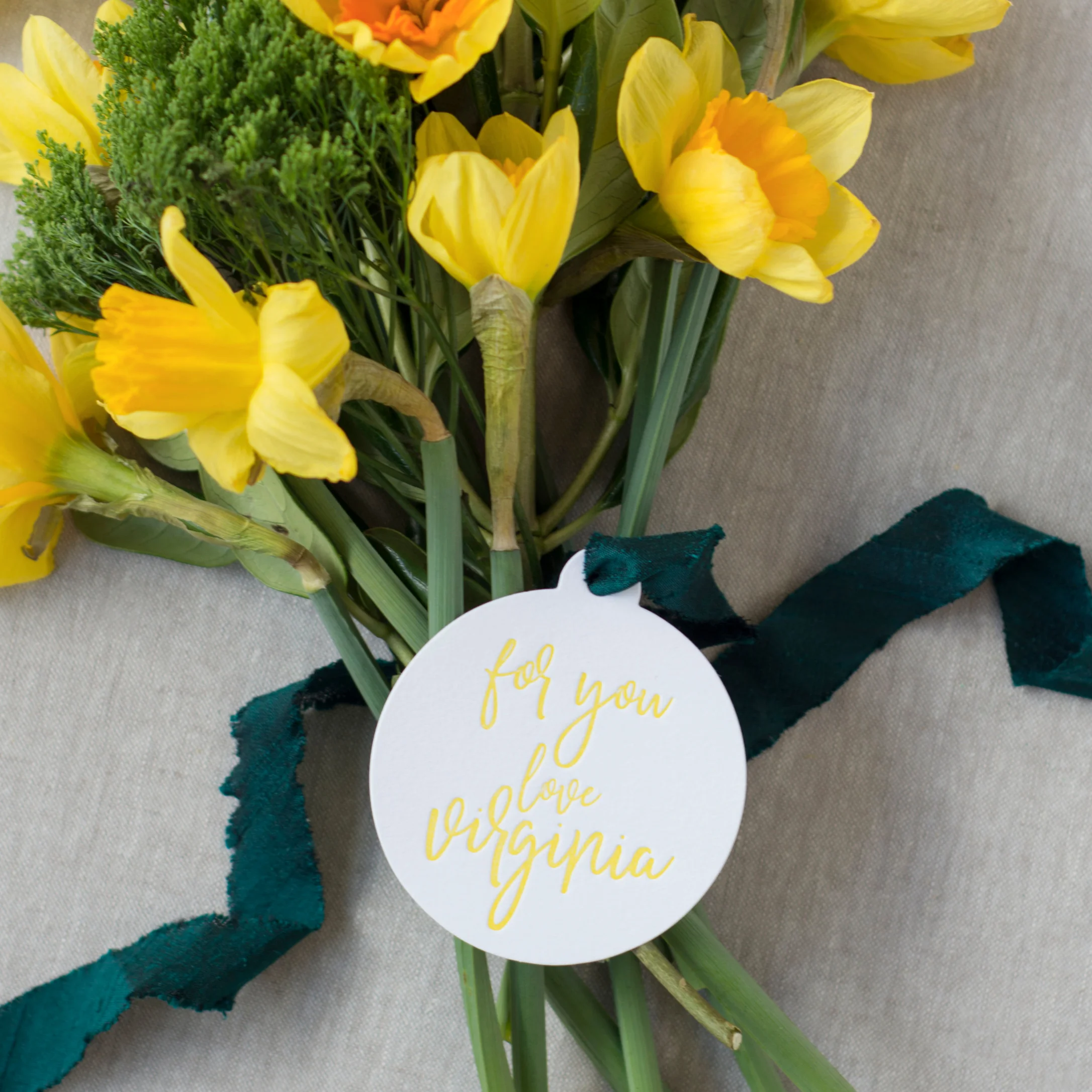 PGT_T247_Stylized_Daffodils_HautePapier.jpg