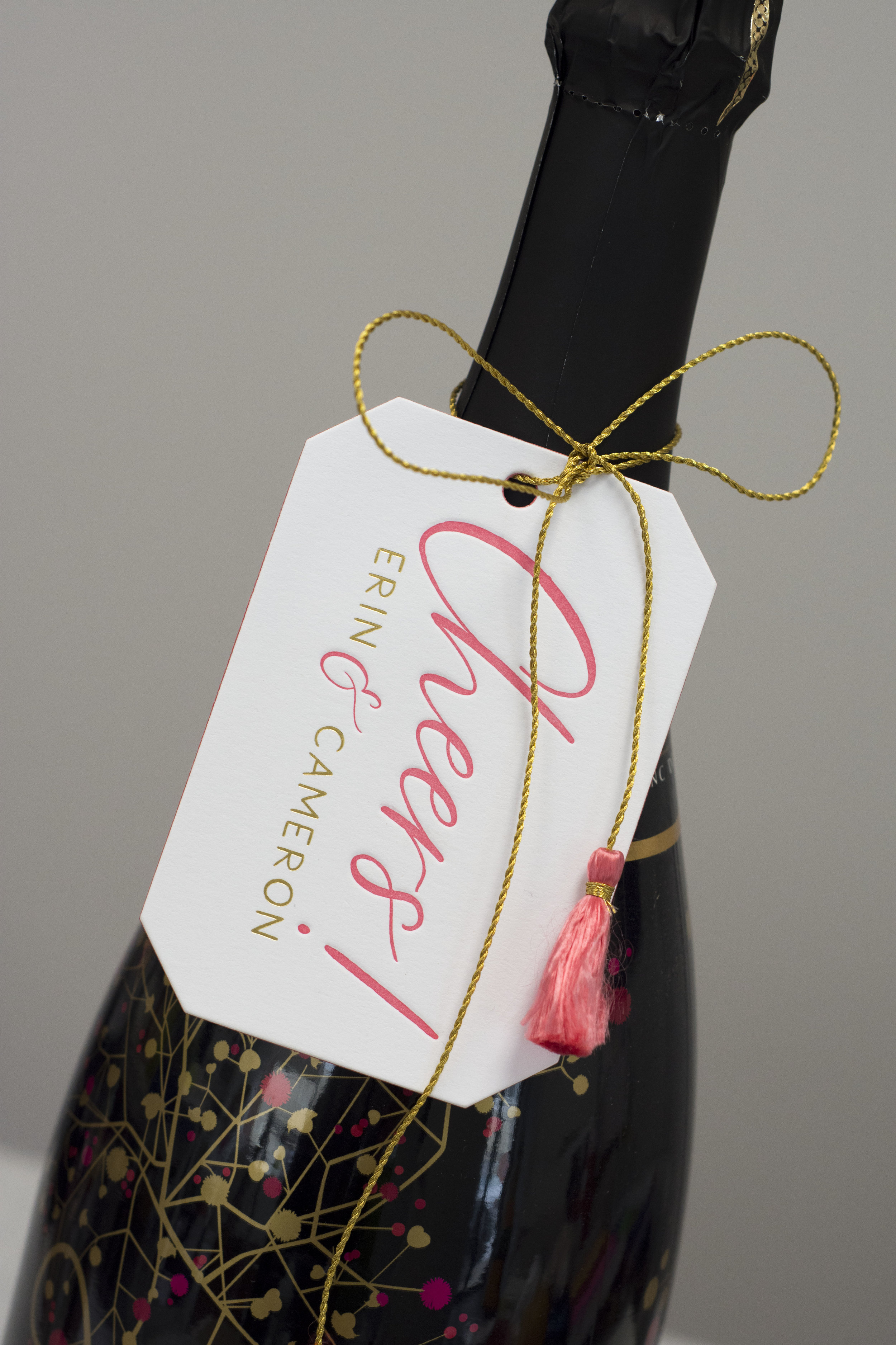 PGT_T327_Stylized_Wine2_HautePapier.JPG