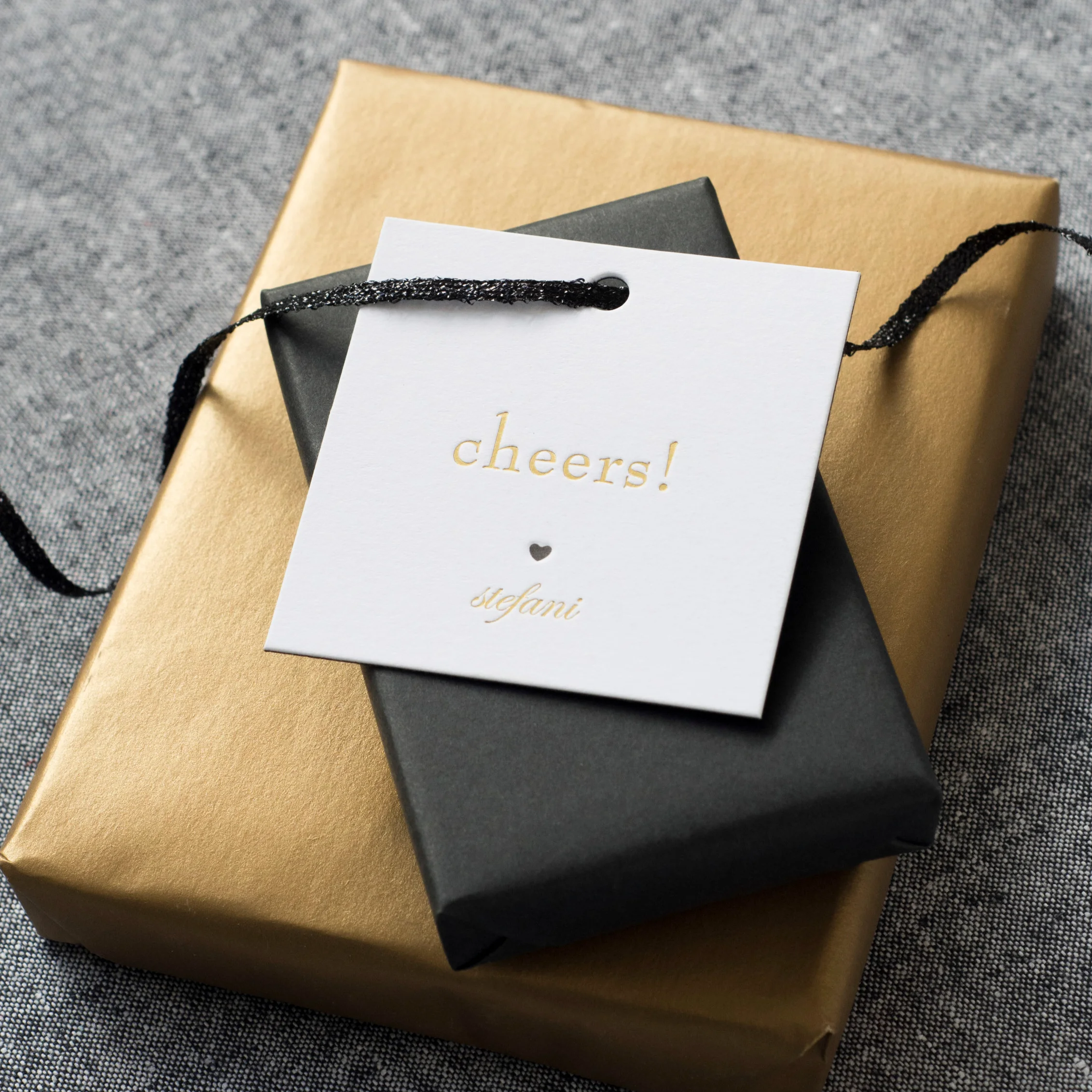 PGT_T334_Stylized_GoldBox_HautePapier.jpg