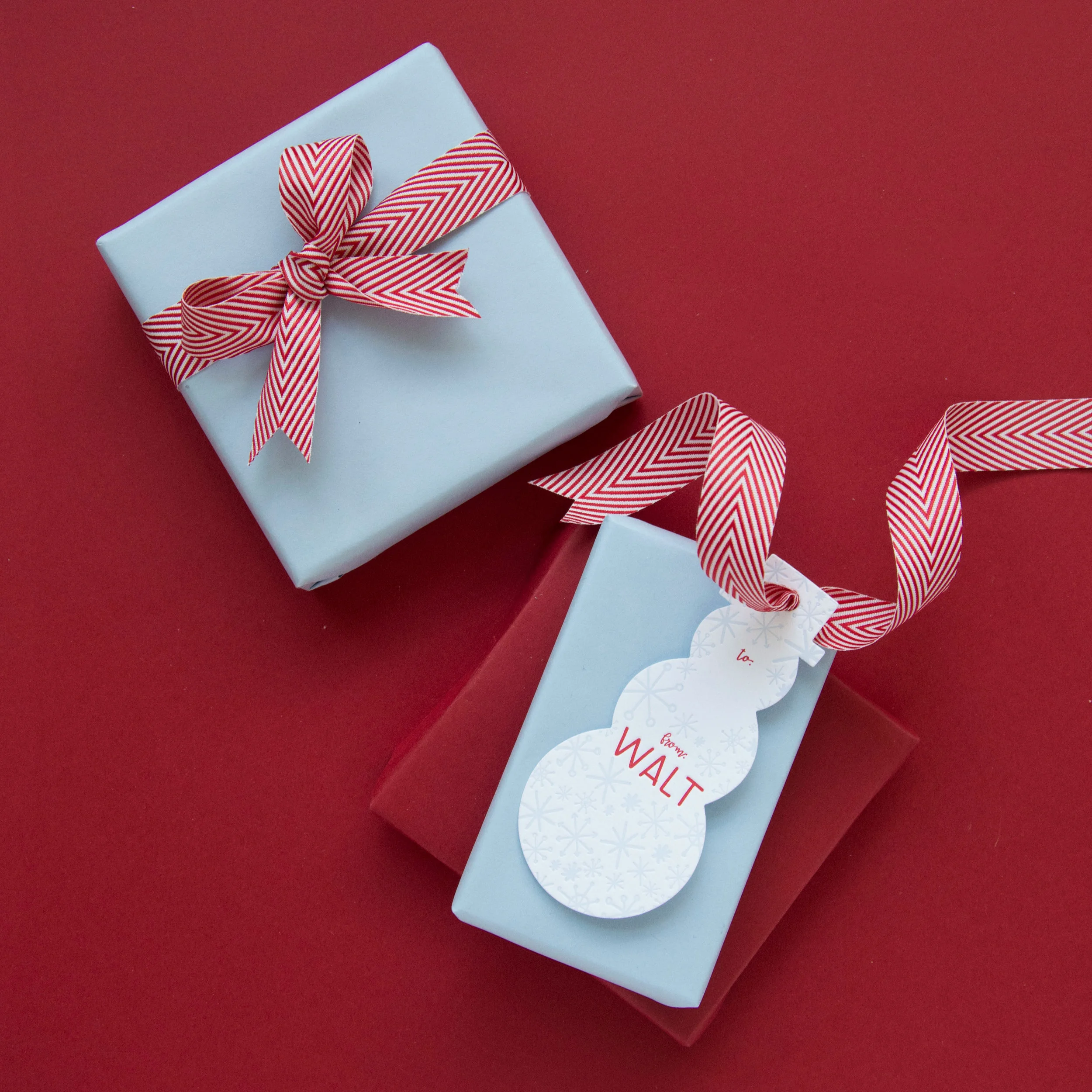 PGT_T276_RedBackground_HautePapier.jpg