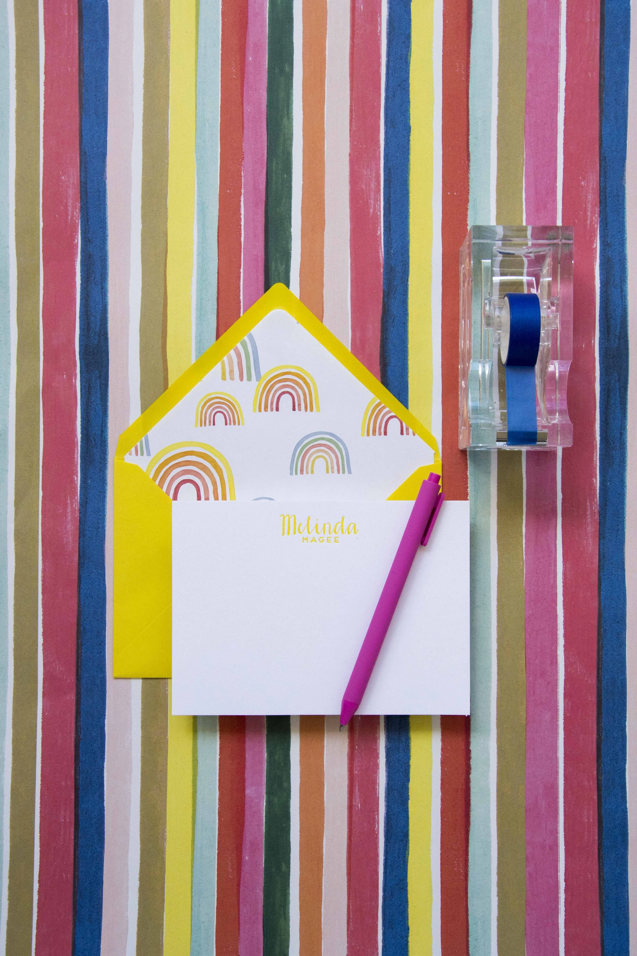 N&E_M124_StripedBackground_HautePapier.JPG
