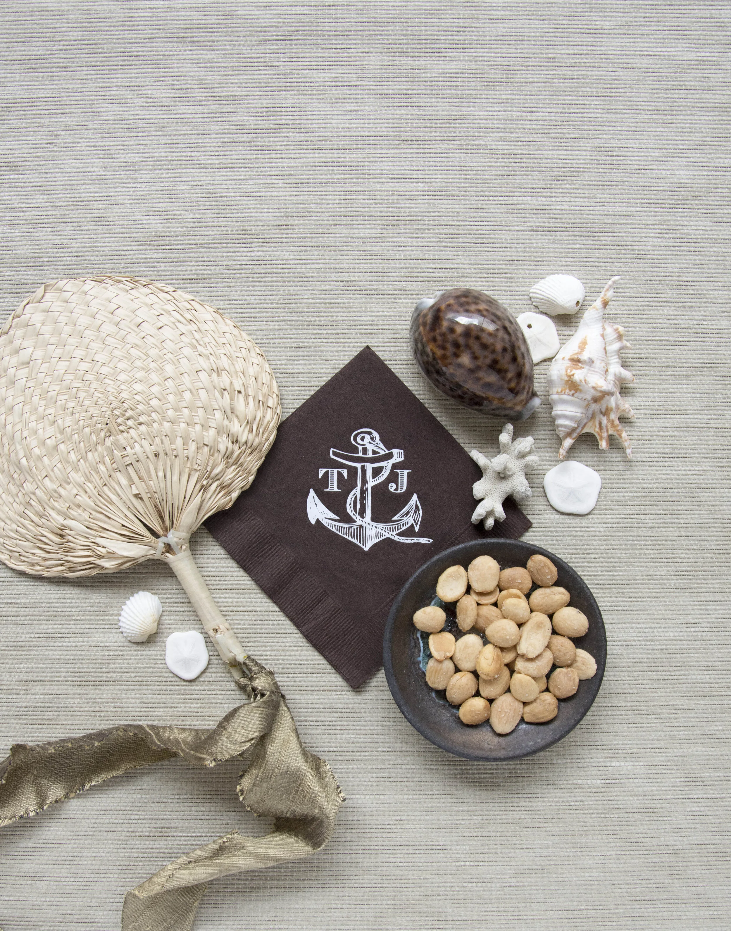 CC_Motif-CoastalAnchor_B23_Stylized_IslandFan_Seashells_HautePapier.JPG
