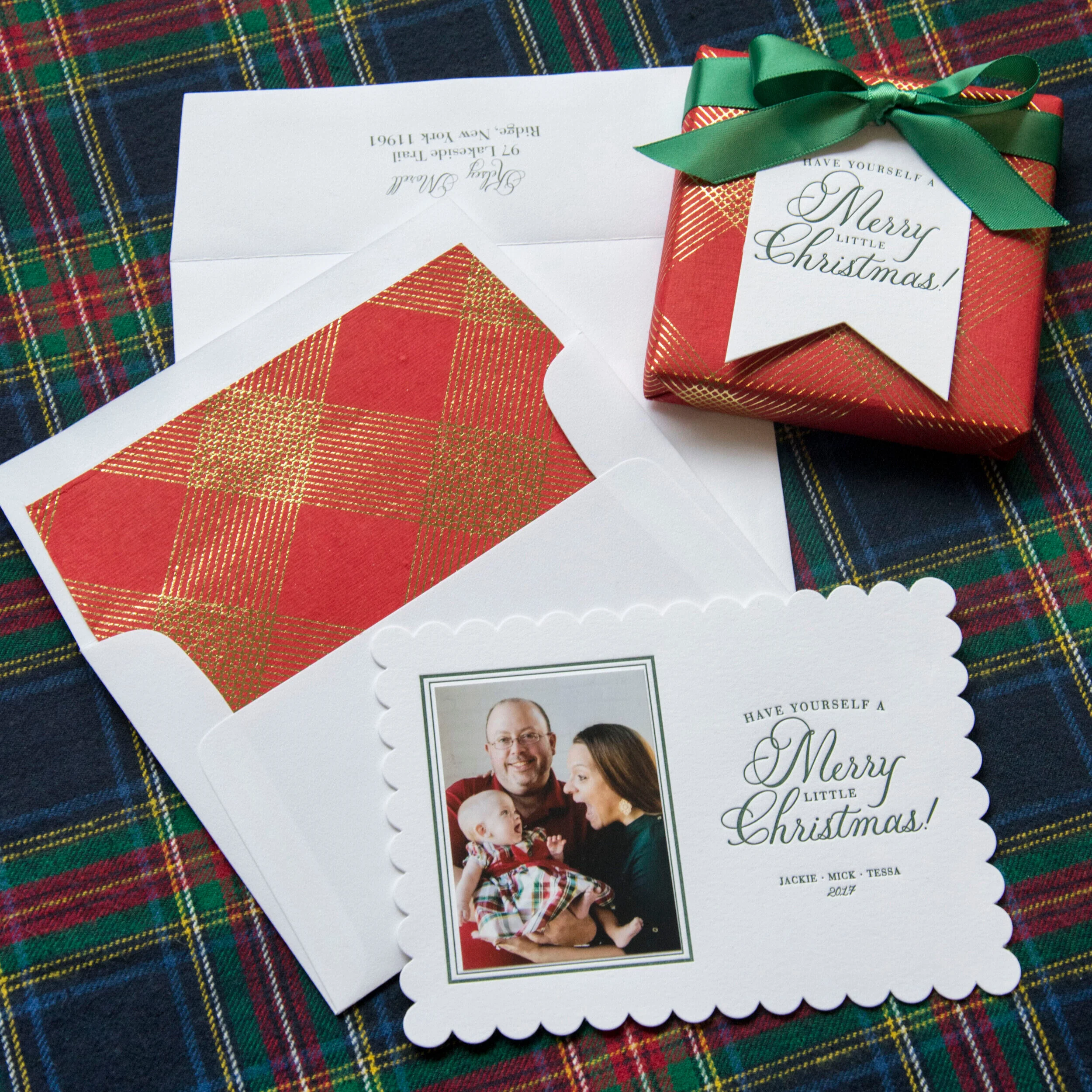 Holiday_Scallop_Stylized_HautePapier.jpg