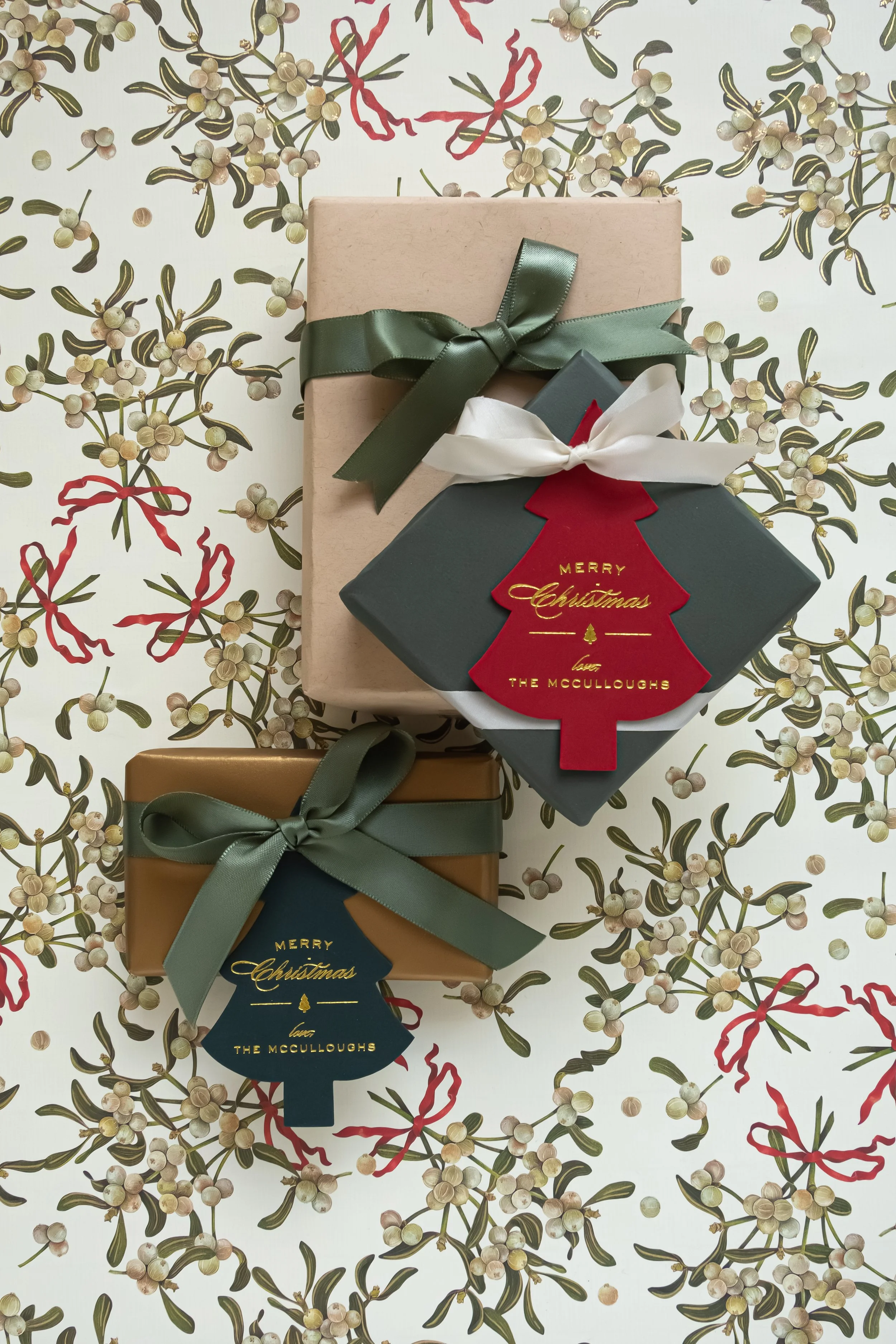 PGT-T70_HollyCrimson_Tree_GoldFoil-1.jpg