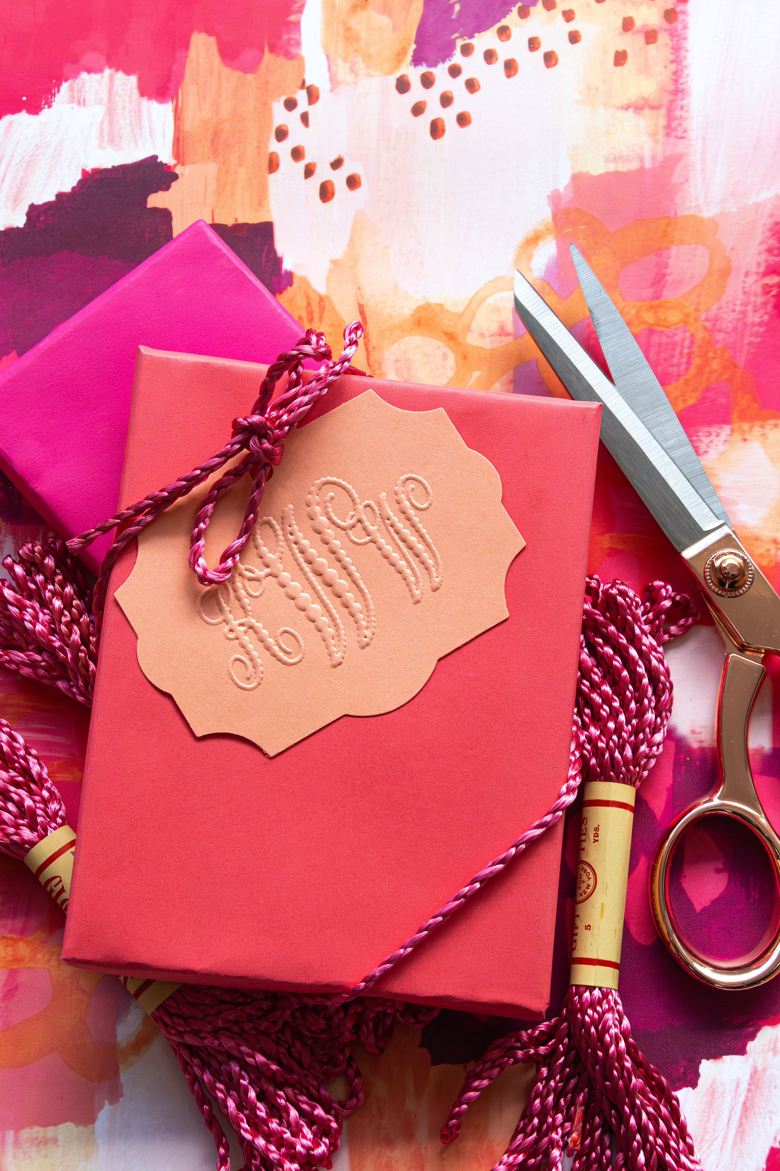 PGT-T546_Coral_Gilded_Embossed_2.jpg