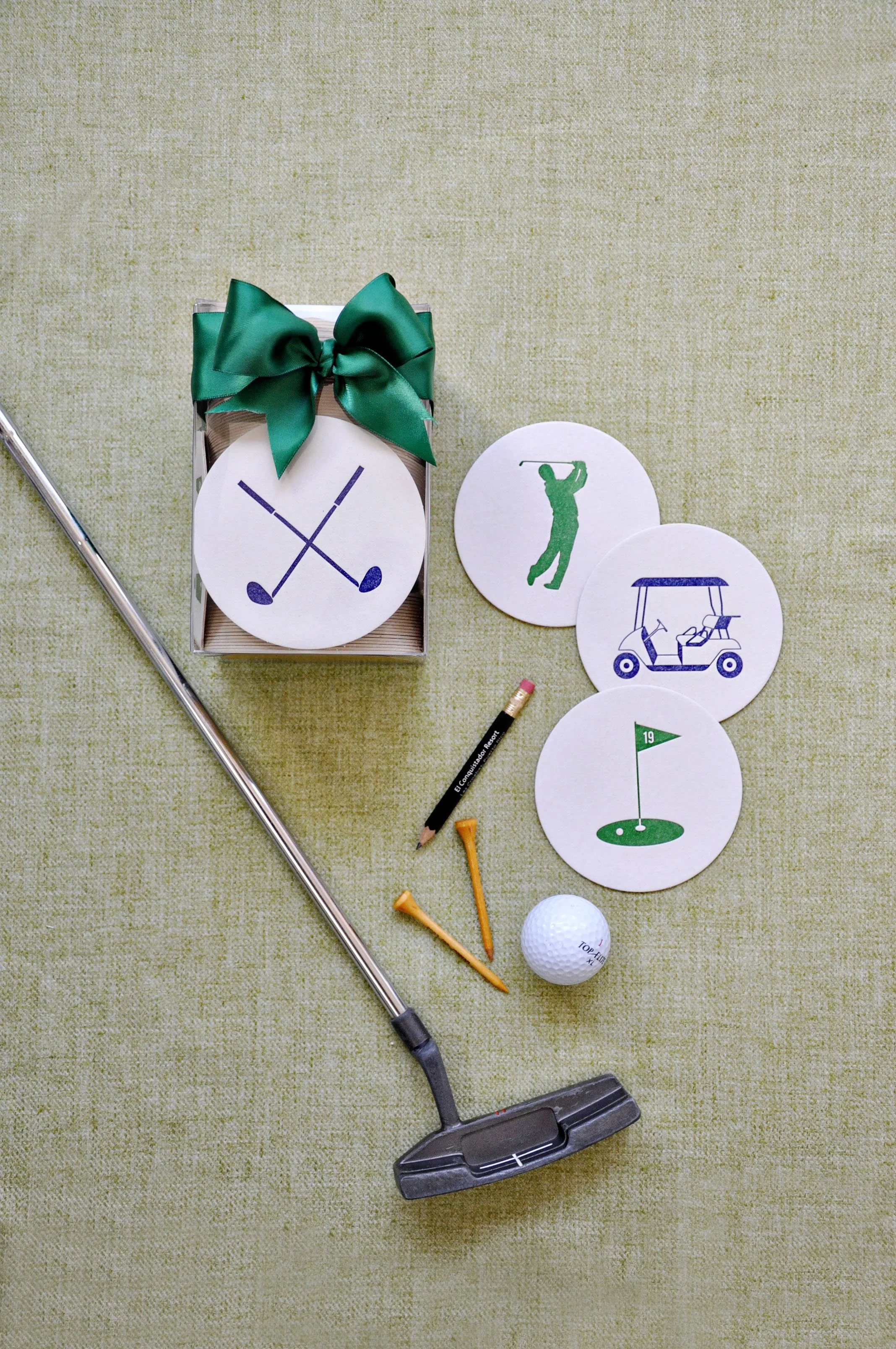 CNC_LG-Golf_Styilzed_HautePapier.jpg
