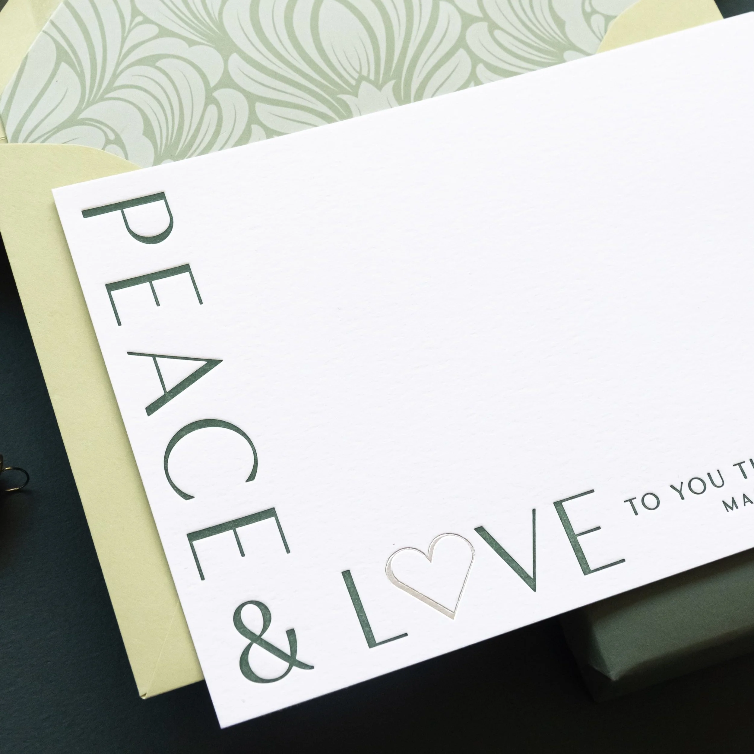 ThePeaceHeart_Forest_SilverFoil_L392_2.jpg