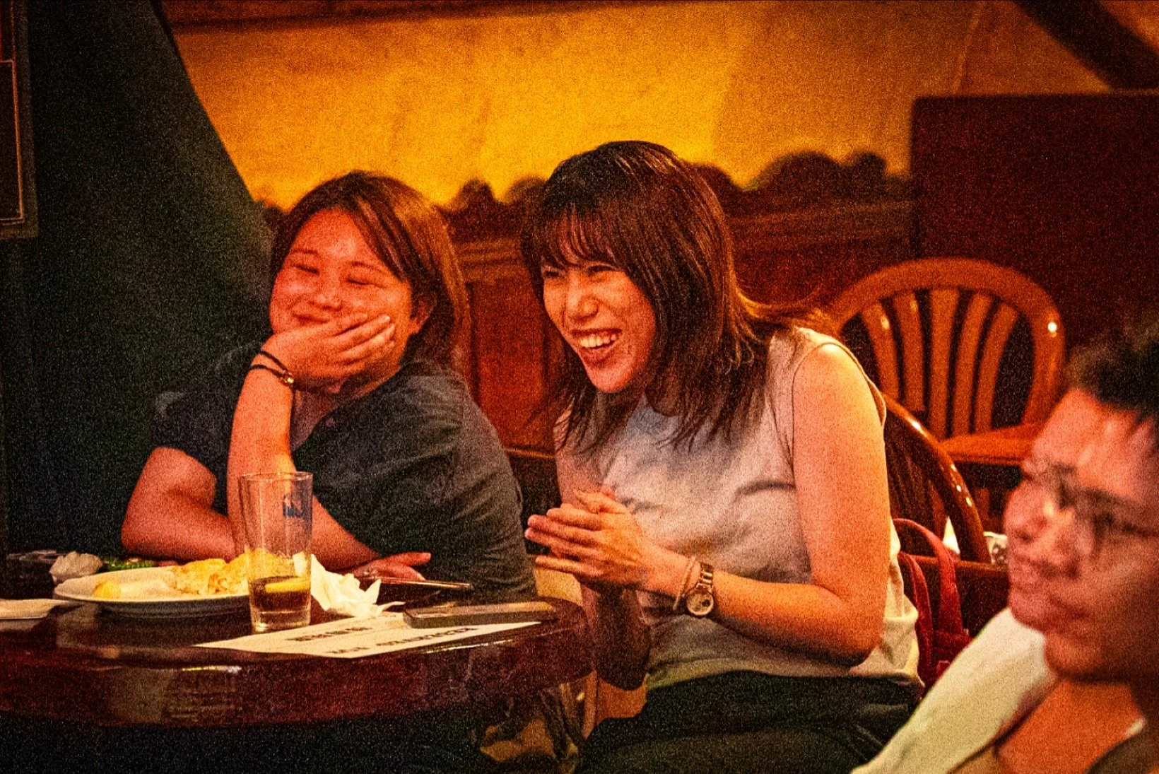 Yes, they serve food too!
STOP ASKING. 

前回のバイリンガルショーを見にきてくれてありがとうございました！
Thx for coming out to our most recent show at What the Dickens!

Next Show: Sunday October 19th @ What the Dickens, Ebisu
次のショー: 10月19日(日)@ 恵比寿

#piratesoftokyobay #tokyonightl