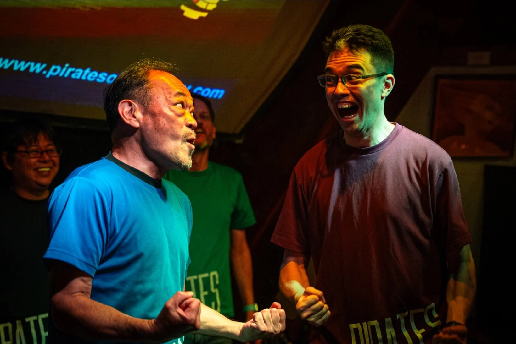 前回のバイリンガルショーを見にきてくれてありがとうございました!
Thx for coming out to our most recent show at What the Dickens!
Next Show: Sunday October 19th @ What the Dickens, Ebisu
次のショー: 10月19日(日)@ 恵比寿
#piratesoftokyobay #tokyonightlife #comedy #improv #POTB #tokyo #japantr