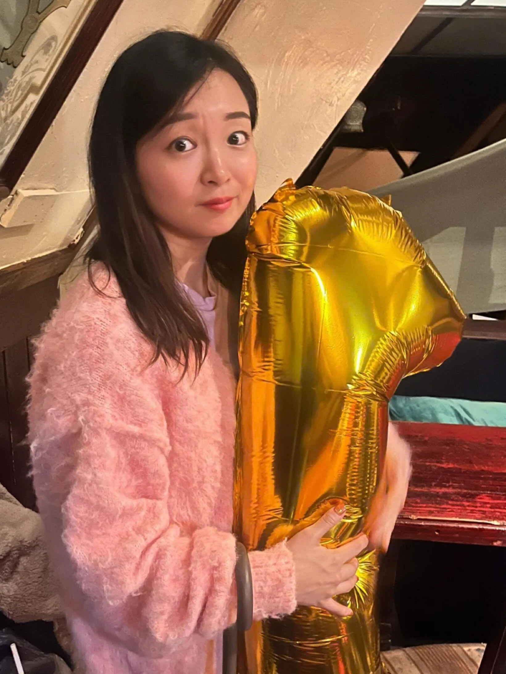 The balloons were for the group, Hiromi. 
FOR THE GROUP. 

But fine, whatever. 

「パイレーツ・オブ・東京湾」15周年記念公演！
15 years! Join the Pirates of Tokyo Bay for our 15th Anniversary Show on Sunday, November 16th in Ebisu, starting at 7:30 PM. We&rsquo;re proud t