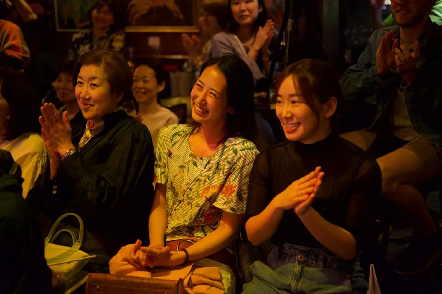 お笑いライブ、初めてでも大丈夫？服装・マナー・客いじりまで、行く前に知っておくこと