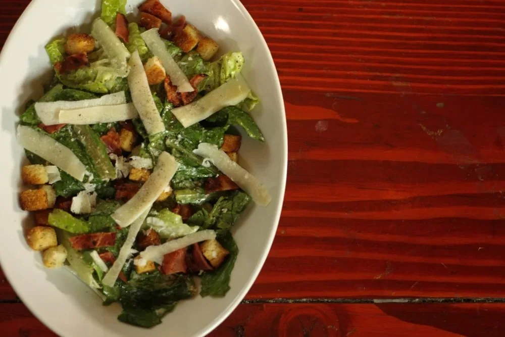 Caesar Salad at What the Dickens Ebisu | 恵比寿のパブでのシーザーサラダ | Pirates of Tokyo Bay