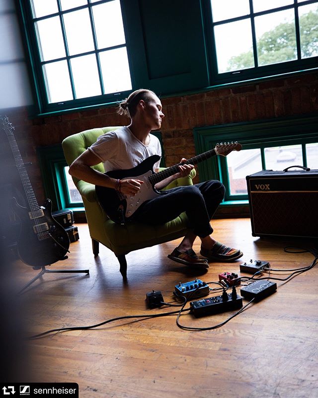 Fun little photo shoot for @sennheiser this past summer Thanks @jcappp for the pic!
・・・
Wireless doesn&rsquo;t need to be just for the stage.⁣
⁣
Use the #XSWirelessDigital Pedalboard Set to practice at home and perfect your sound.

#guitar #guitarpla