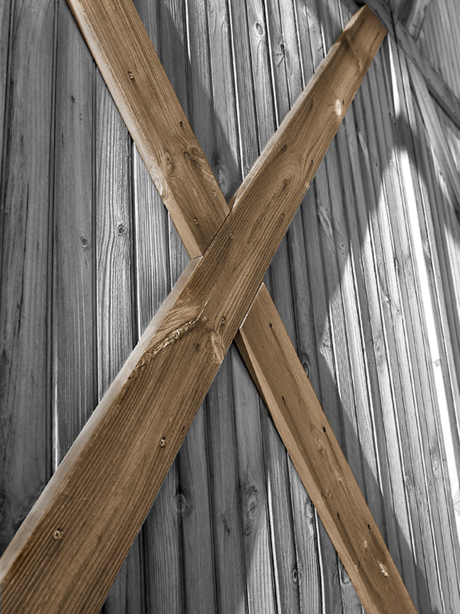 Barn-Door-Half-B&W_1.jpg