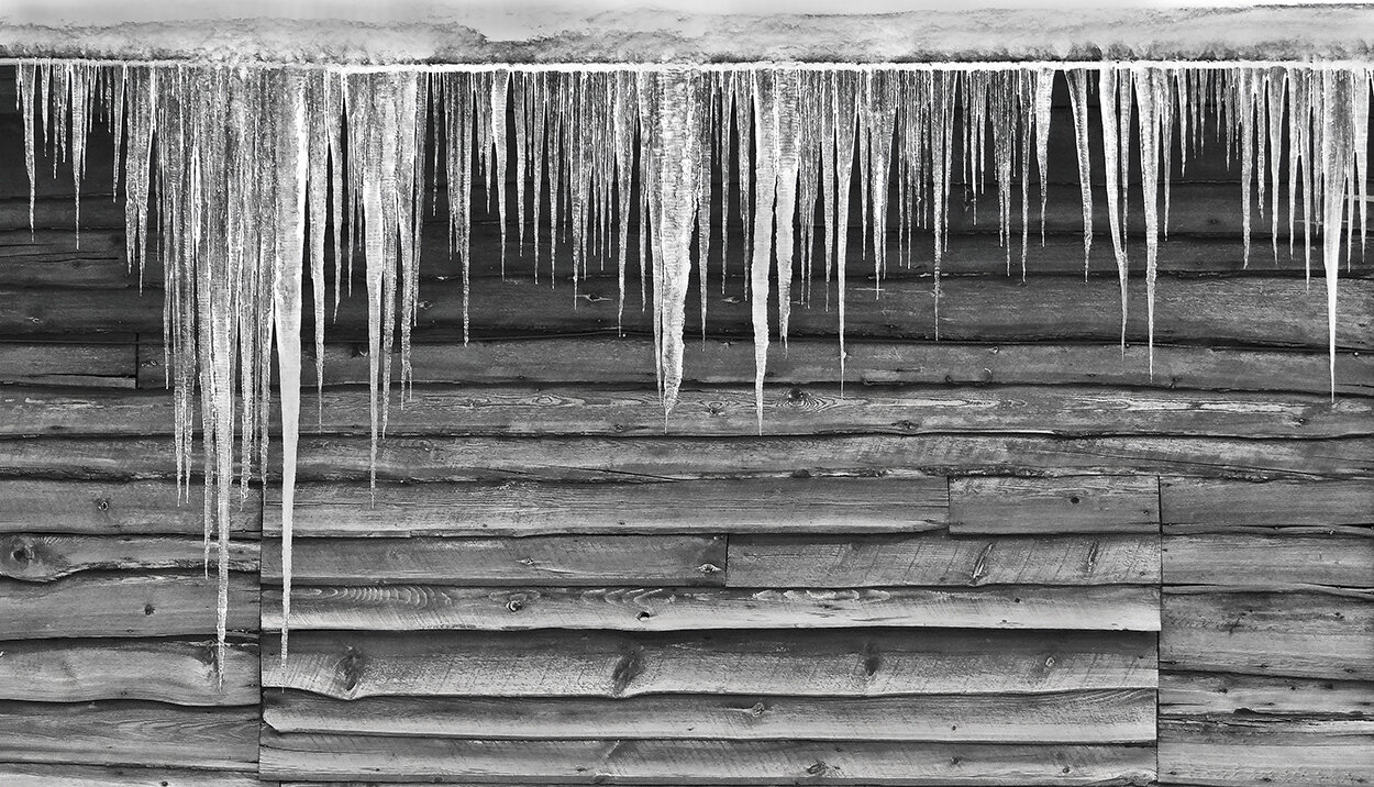 Icicles on Barn.jpg