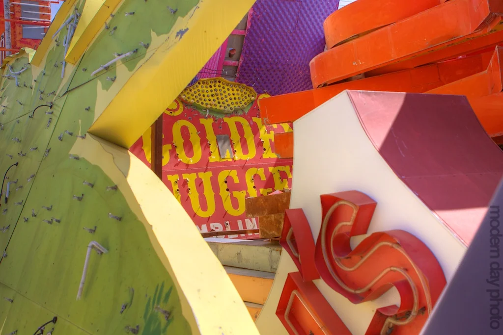 Vegas_Neon_Boneyard_Nugget_Palm.jpg