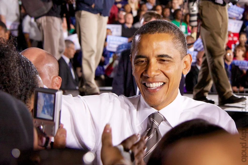 Obama_Harry_Reid_Campaign_Rally_Las_Vegas_Handshake.jpg