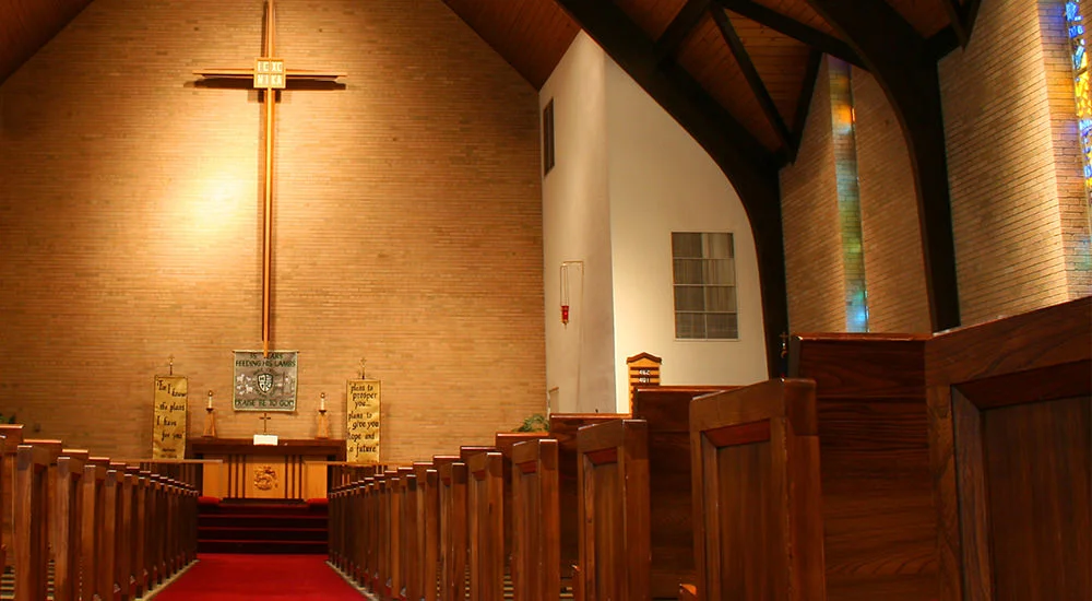 Razones por las Cuales la Gente Abandona a la Iglesia