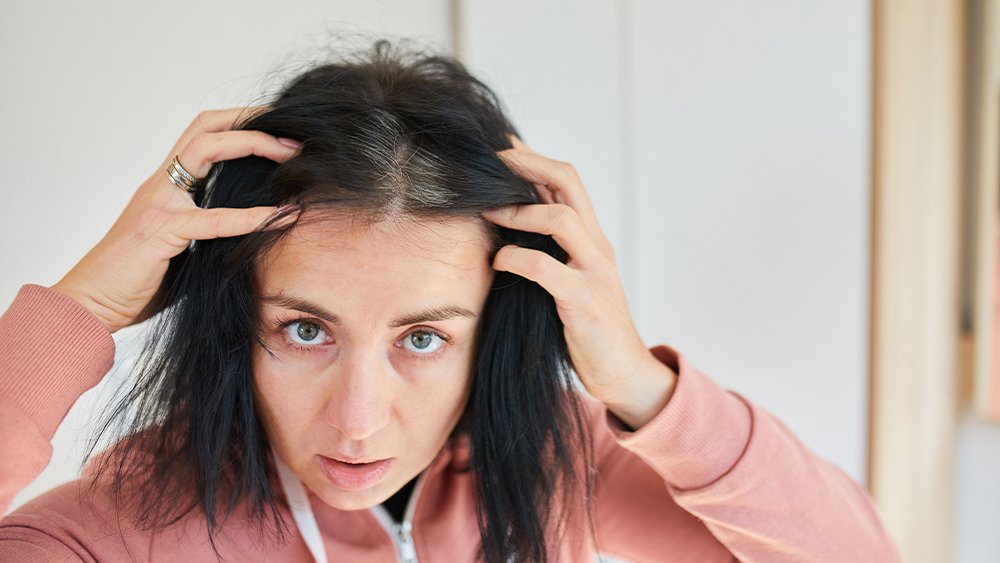 Un día está lleno de vida, y al siguiente está lleno de canas