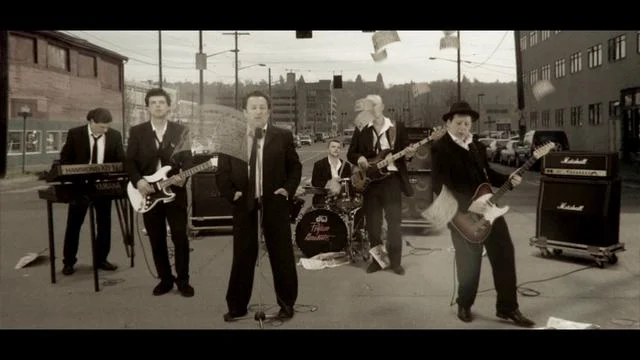 Prljavo kazaliste – Iza mojih prozora – Music video