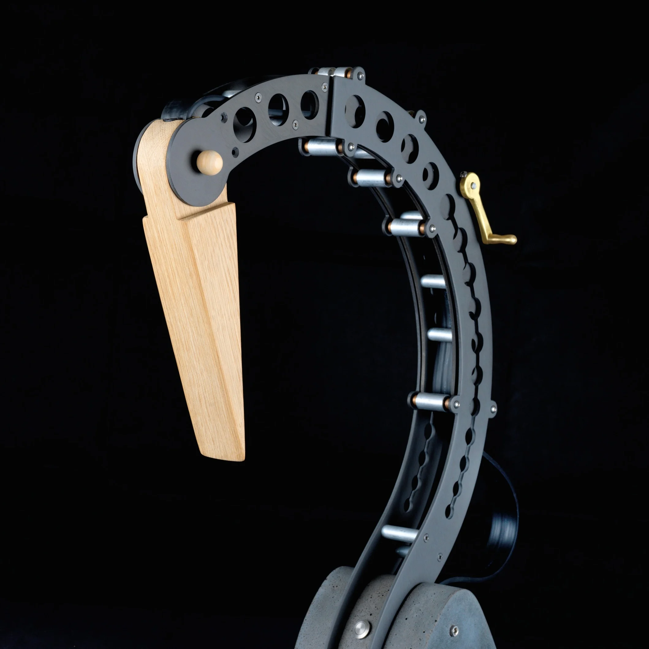 Crane mechanical sculptural lamp