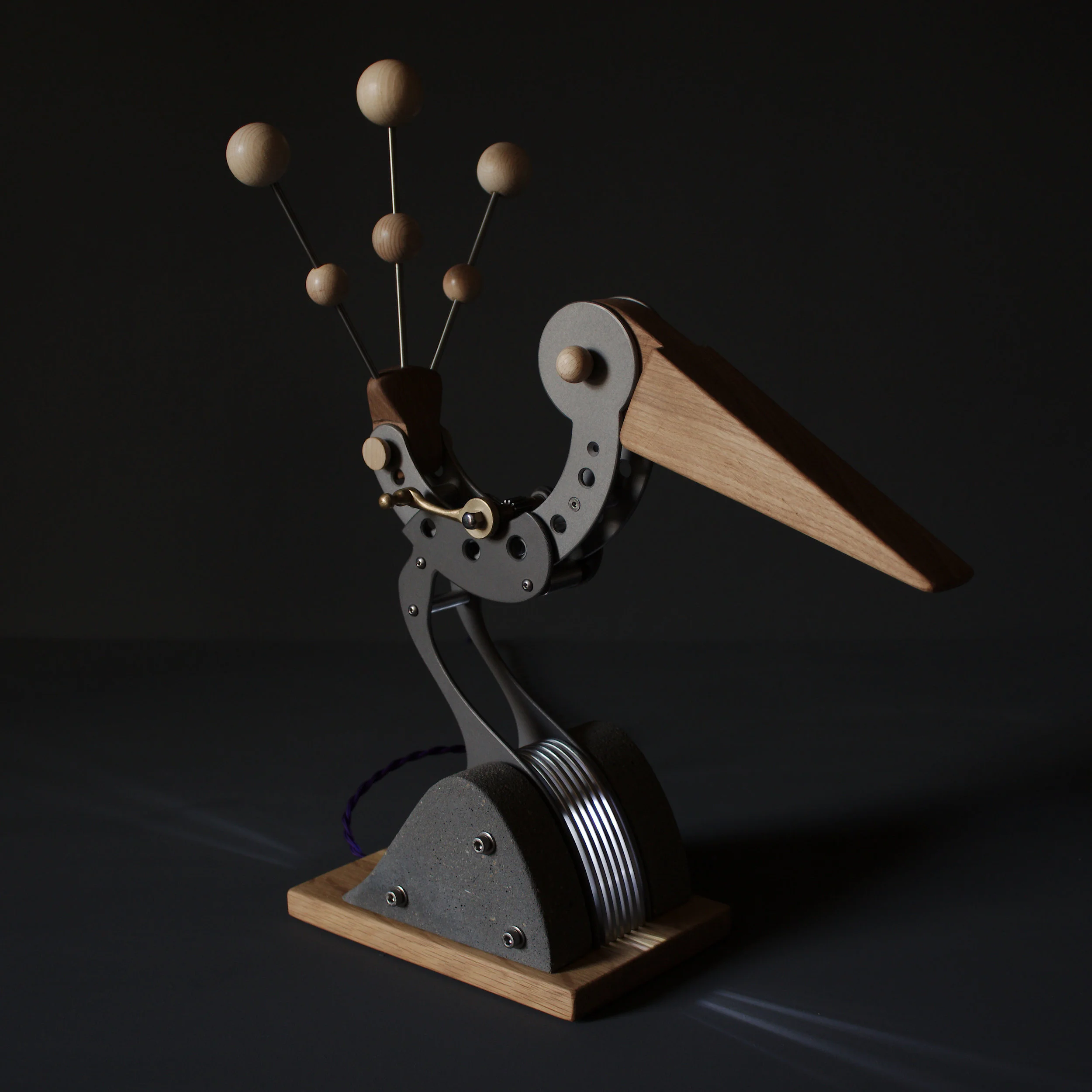 Bustard mechanical tabletop lamp (small)