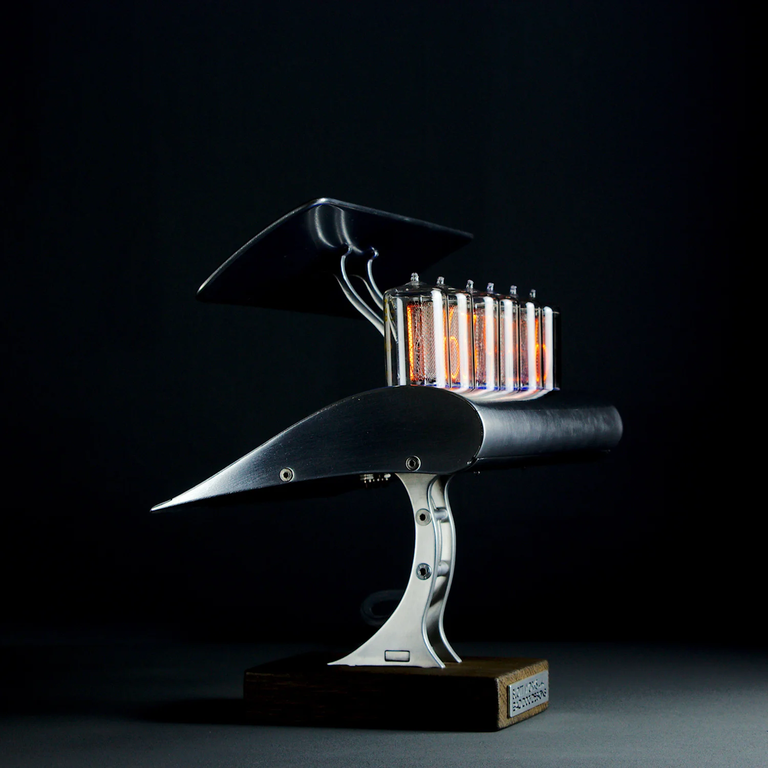BLOTT WORKS - Wing nixie desk clock - website - IMG_0094.jpg
