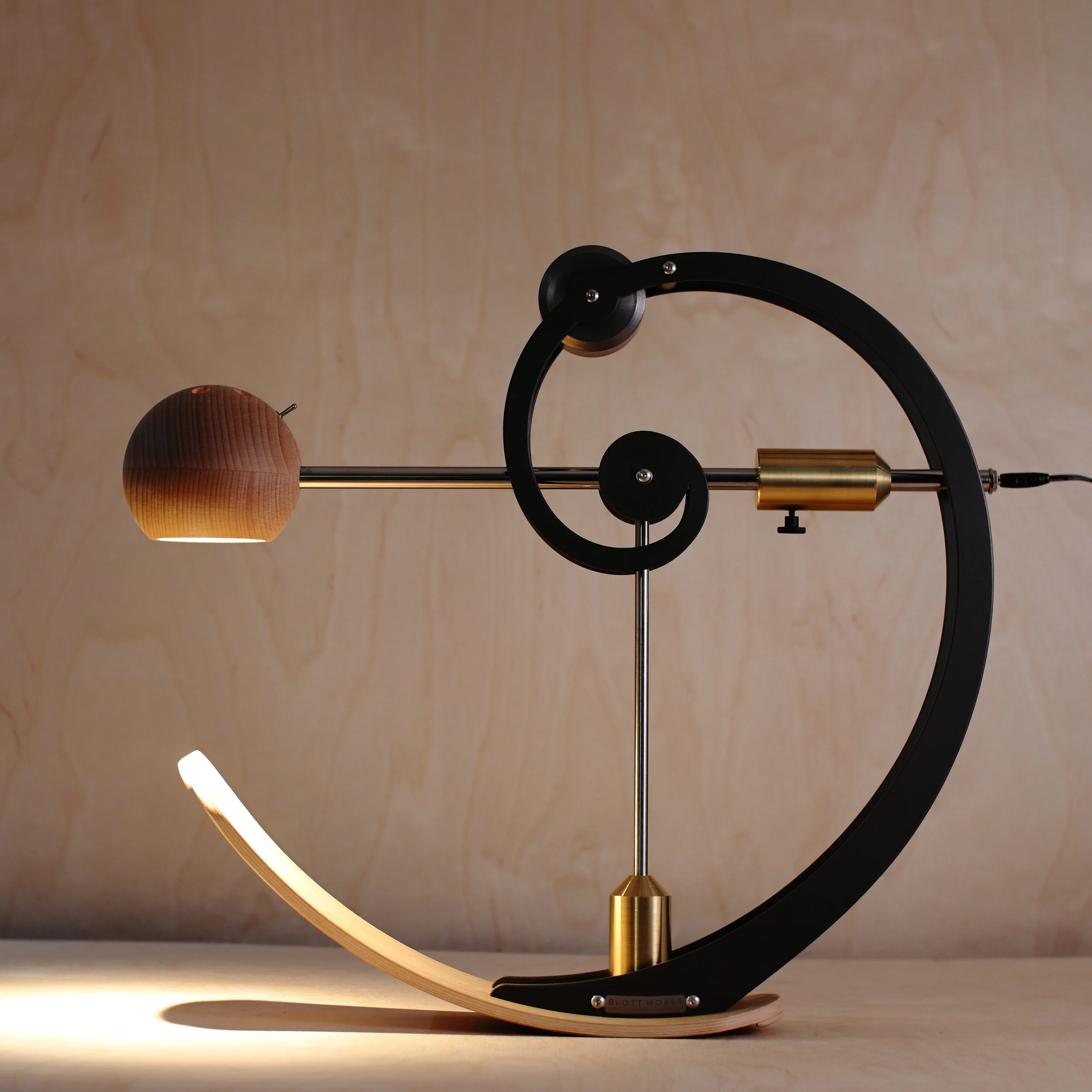 Balance lamp - A-Type