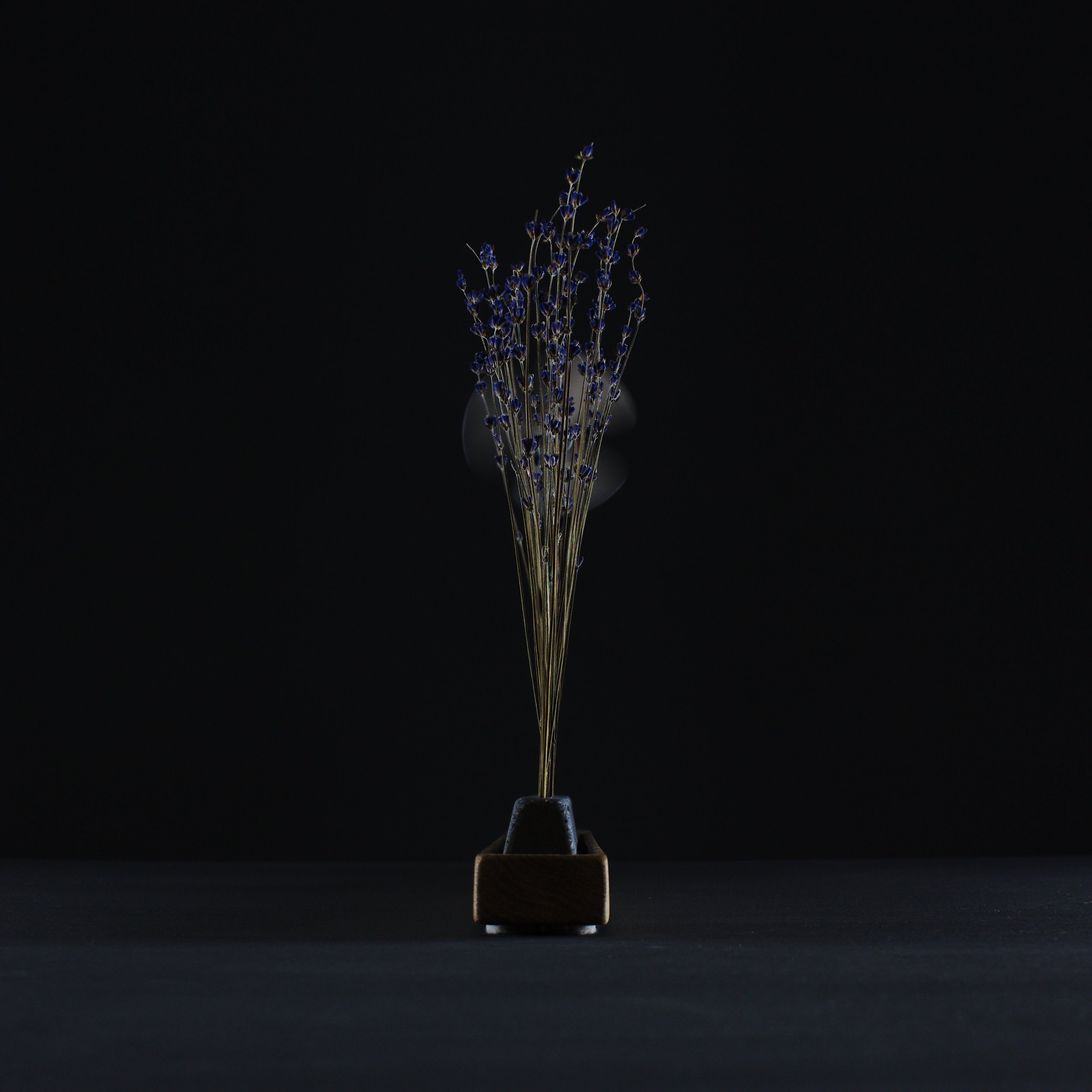 BLOTT WORKS - Breeze vase #3 front on 2 - square - IMG_0816.jpg